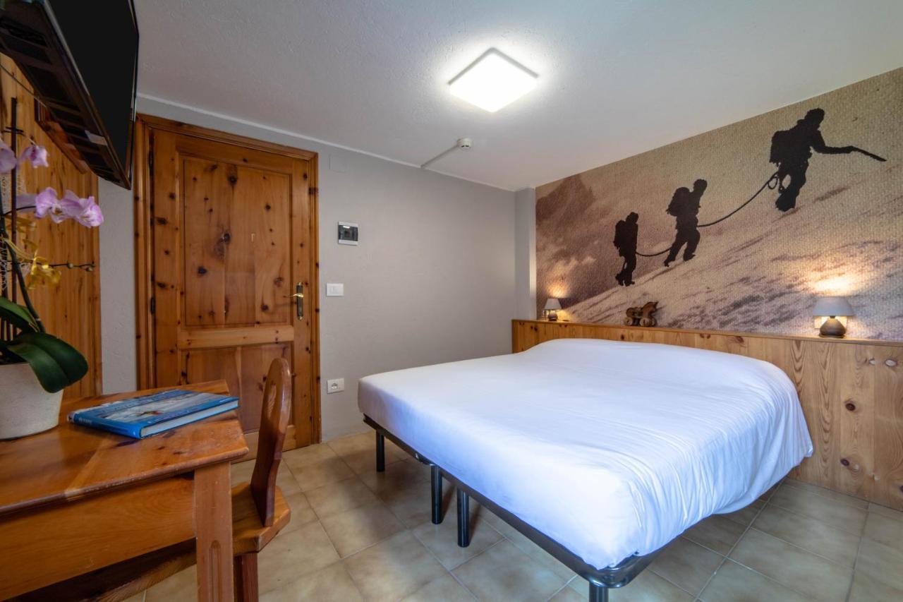 Hotel & Restaurant Perret - Mountain People Valgrisenche Exterior foto